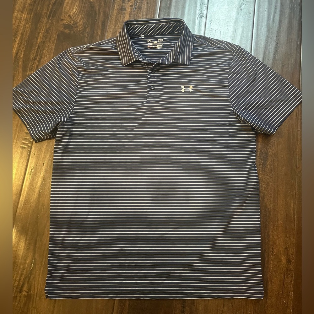 Under Armour Men's Navy and White Striped Polo Loose Fit Large